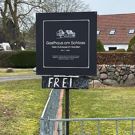 Gasthaus Am Schloss Karlsburg Bagian luar foto