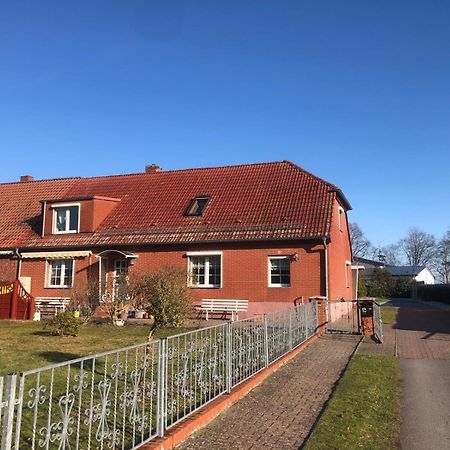 Gasthaus Am Schloss Karlsburg Bagian luar foto